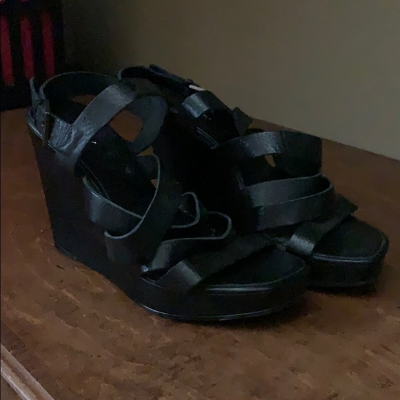 DKNY Black Leather Wedge Sandals 7 M - Picture 2 of 5